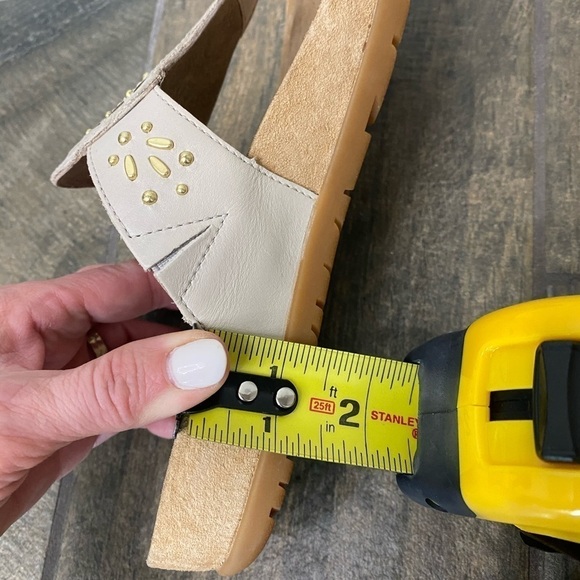 Dansko tan and gold sandals size 41 - Picture 11 of 11